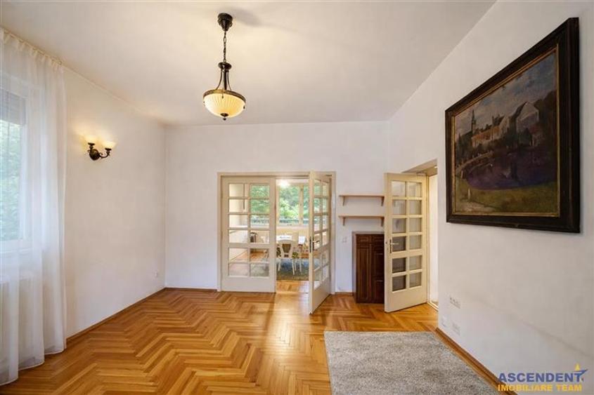 Locatie deosebita, facilitati, deschidere personalizare, Central, Brasov. - 1