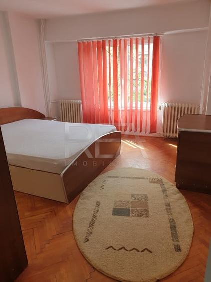 4 Camere Et.1/8 An 1997 Zona Unirii - Piata Sf. Vineri - 5