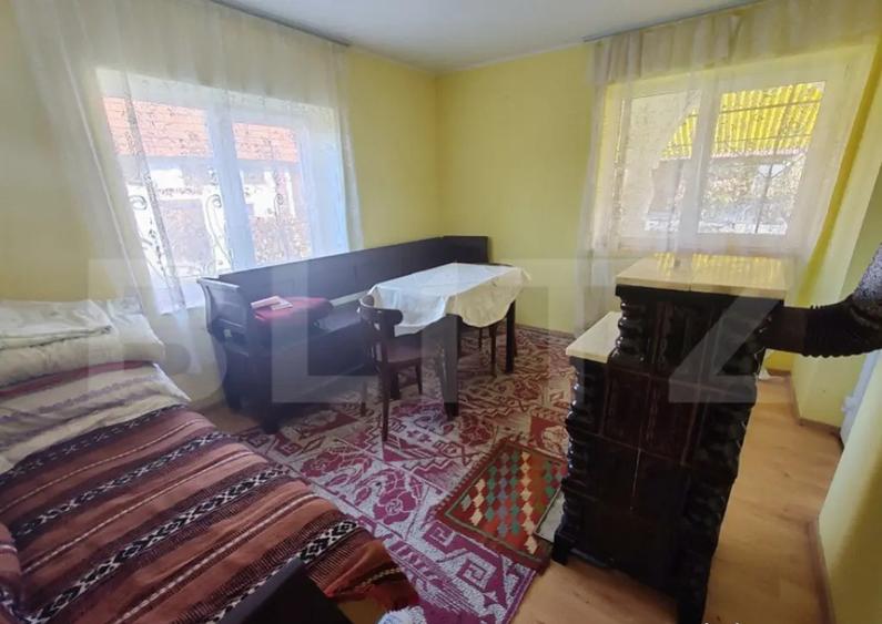 Casa familiala cu anexe gospoadaresti si teren in suprafata - 2