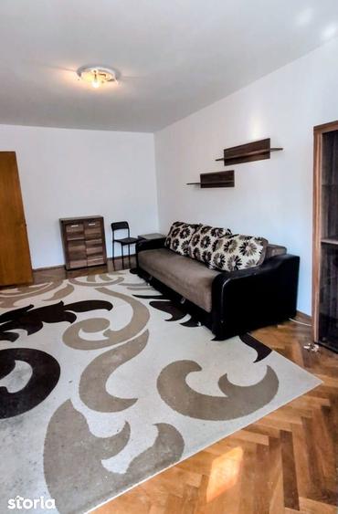 Apartament cu 3 camere decomandat în Colentina