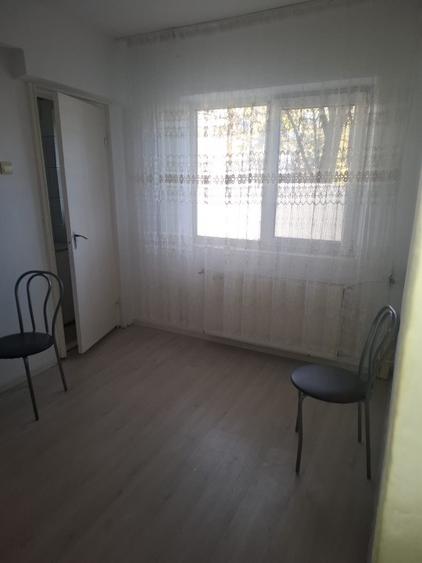 Va ofer spre achizitie un apartament sub pret de garsoniera 2 camere et 2/4 Bahn - 2