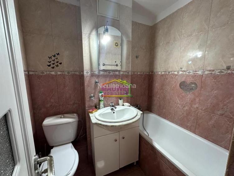 Cimpia Libertatii /Scoala de muzica