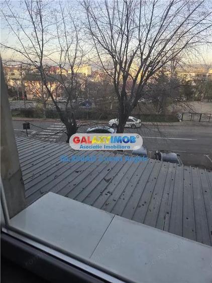 Vindem garsoniera in zona Razboieni-biserica , etaj 2, decomandata - 4