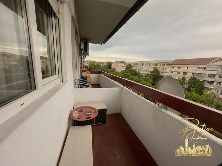 Apartament AN cu 3 camere de vanzare zona Lacul Rosu,Rogerius - Oradea - 11