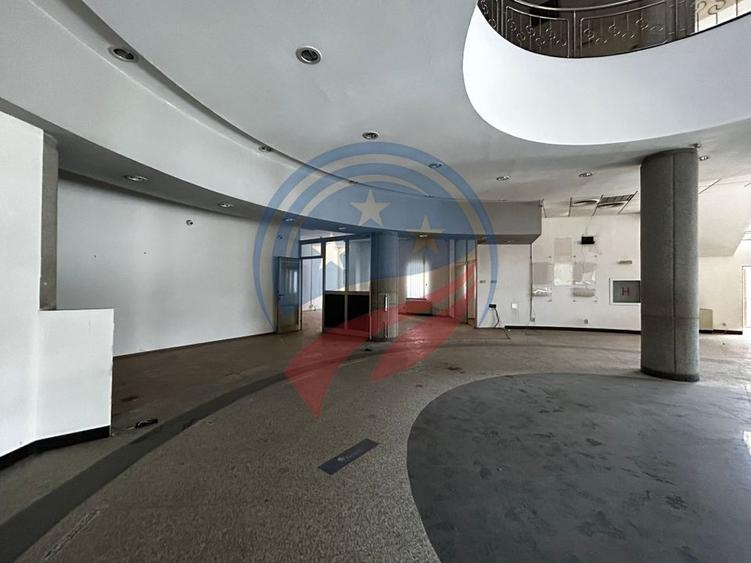 Spatiu comercial de inchiriat in zona Ultracentral/Craiova - 2