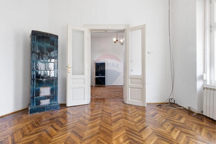 Apartament 4 camere 113 m² utili  Piata Catedralei- Alexandru Gavra - 1