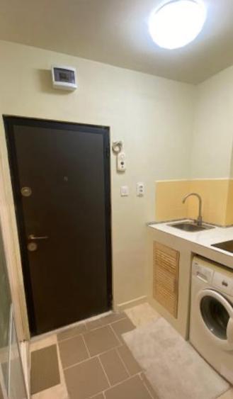 garsonieră zona Poarta 6  mobilată utilată 22 mp - 4