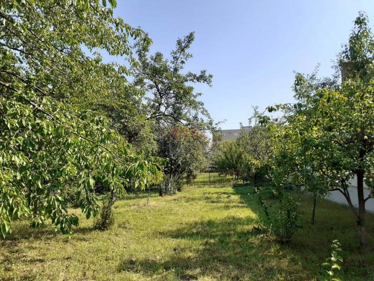 Casa 3 camere, teren 3625 mp, toate utilitatile, Sacele, Brasov - 1