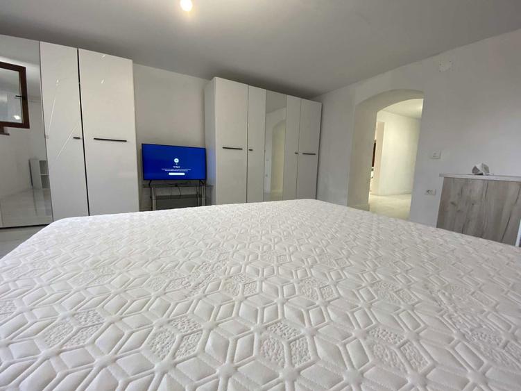 Proprietar inchiriez apartament - Piata Pleveni (langa facultati) - 1