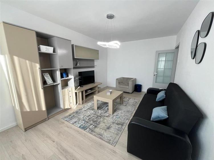 Apartament modern 3 camere si balcon etaj 2 zona Strand - 2