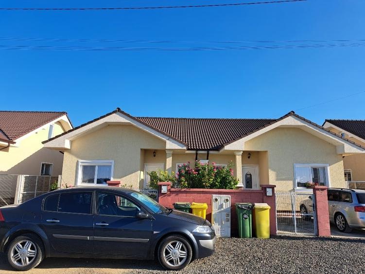 Duplex complet mobilat Bucovat Remetea Mare - 1