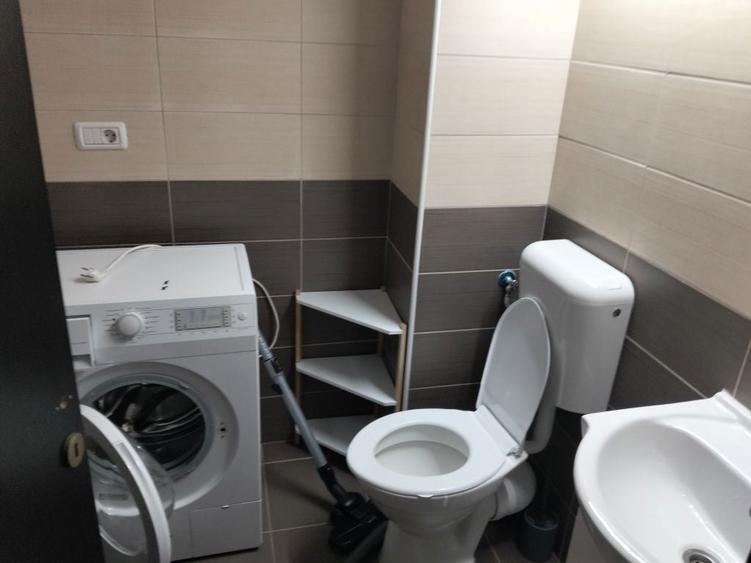 Apartament 3 camere decomandat - 1