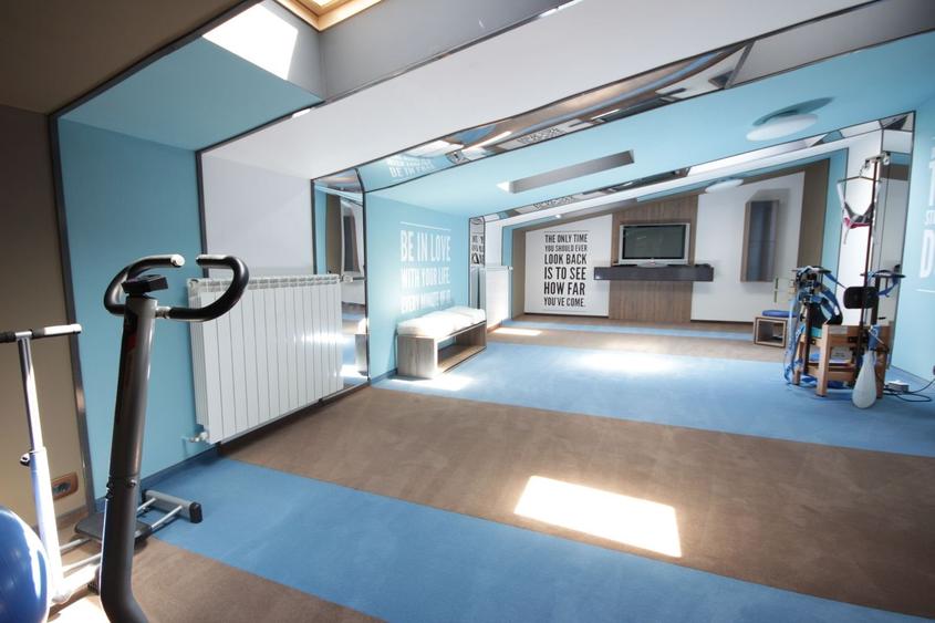 O casa deosebita cu Piscina - 12