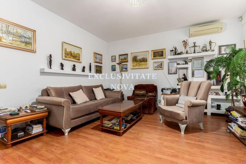 Bucurestii Noi Damaroaia Vila individuala Eleganta teren 565mp - 2