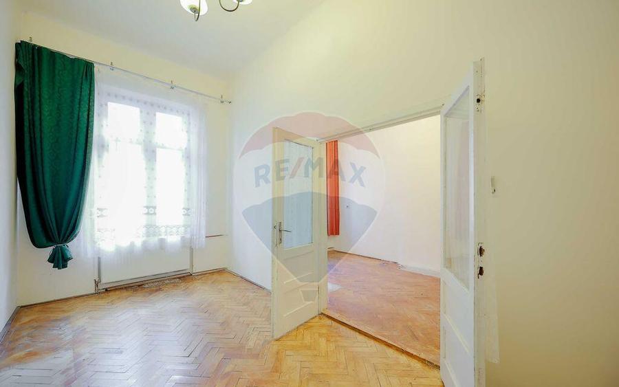Apartament cu 2 camere de vanzare, cladire istorica, u... - 14