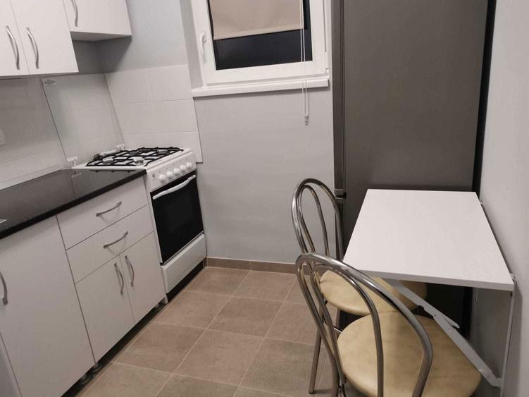 Inchiriez garsoniera zona Piata Mica - 3