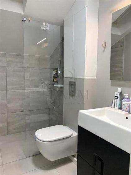 GIROC - 3 CAM - 2 BAI -2 TERASE - INCALZILE PARDOSEALA - LOC PARCARE - LUX- - 9