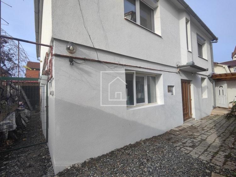 Apartament 93 mpu la casa, terasa 32 mp si teren 161 mp zona Sub Arini - 1