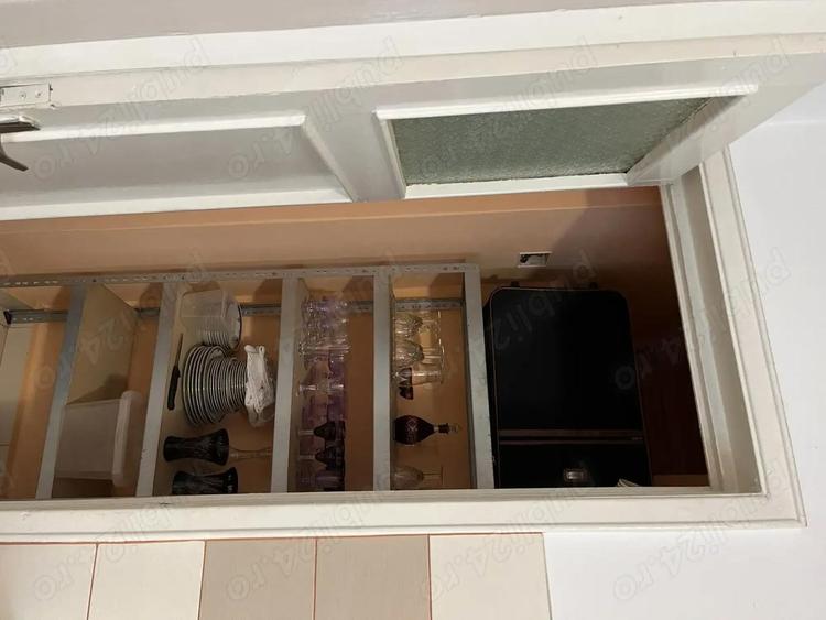 Inchiriere 4 camere semiutilat Bd. Carol - 3