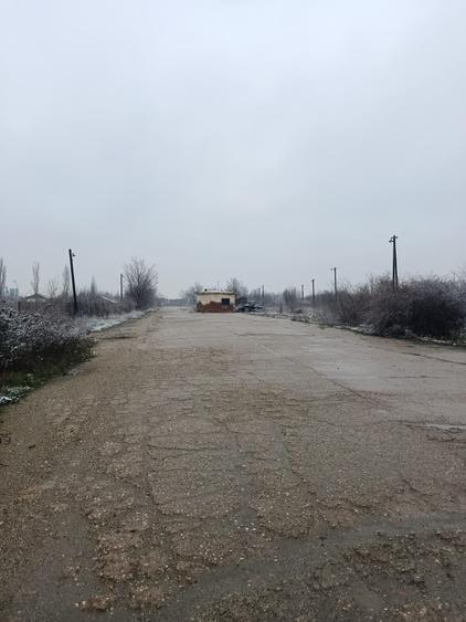 Propun spre vânzare teren pentru construcții sau depozitare - 1