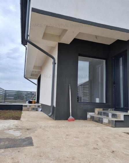 Casa stil Mediteranian,la 6-7 minute de STB,asfalt,spatii moderne - 3