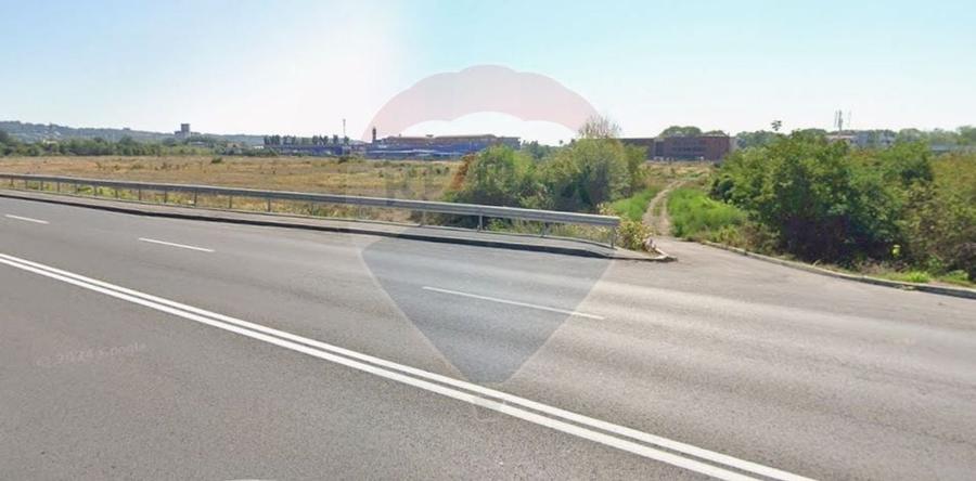 Teren intravilan de vanzare 4.654 mp  zona Dedeman, Targoviste - 1