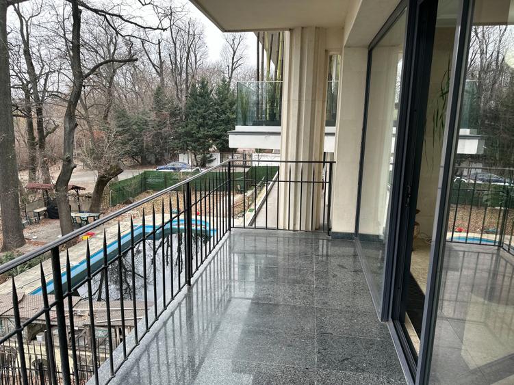 Reședință exclusivistă pe malul lacului - Exclusive Residence on the Lakefront - 34