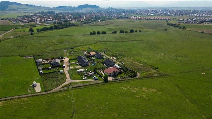 Casa noua pe parter,salon generos,terasa, pod mansardabil,teren 476mp,Sanpetru B - 14