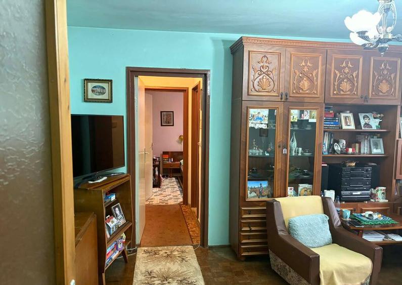 Apartament de 3 camere zona Harmanului, - 2