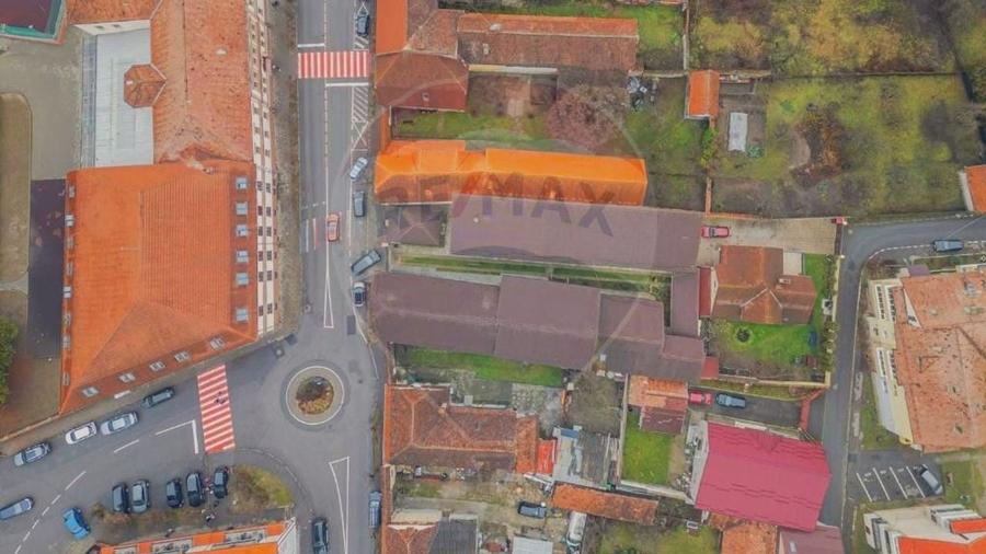 Proprietate turistică cu 14 camere, poziționare excepțională – Râșnov - 6