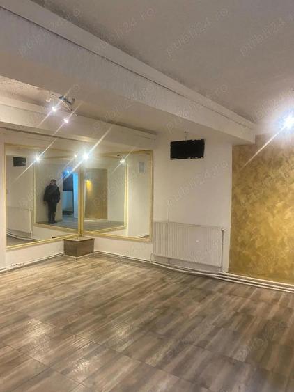 Spatiu comercial de inchiriat - 10