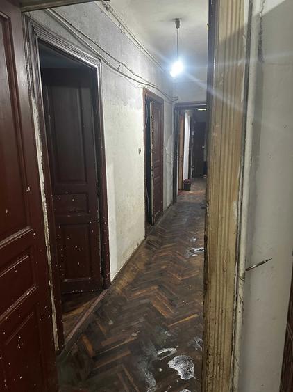 Apartament 3 camere 80,40 mp decomandat Vila veche tip bloc - 16