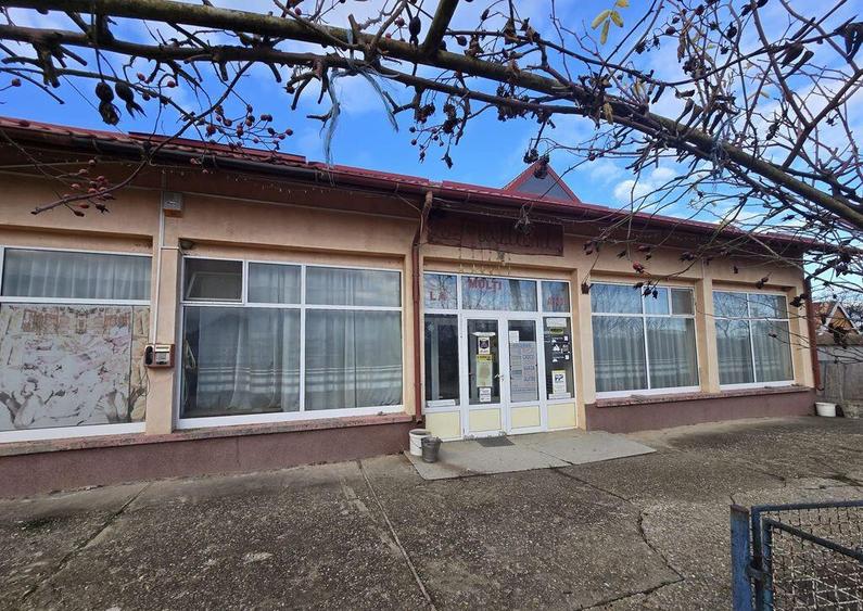 Se ofera spre vanzare / inchiriere cladire cu spa?iu... - 10