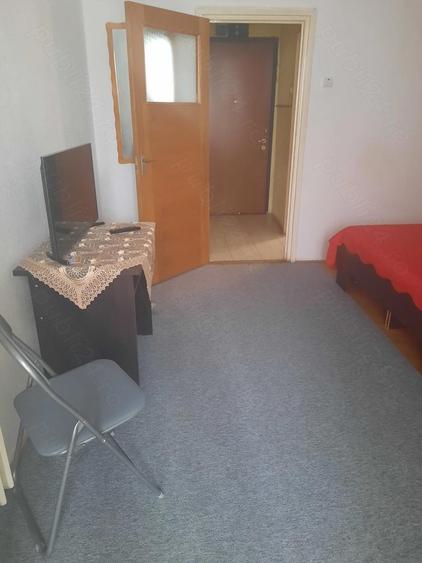 Inchiriez garsoniera - 5