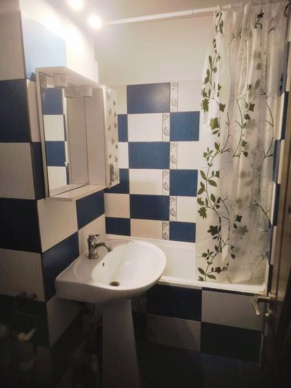 Inchiriez garsoniera Micro 3 - 6