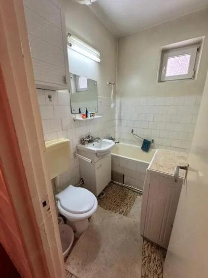 Apartament 4 camere, 71 mp, zona Sasar - 2