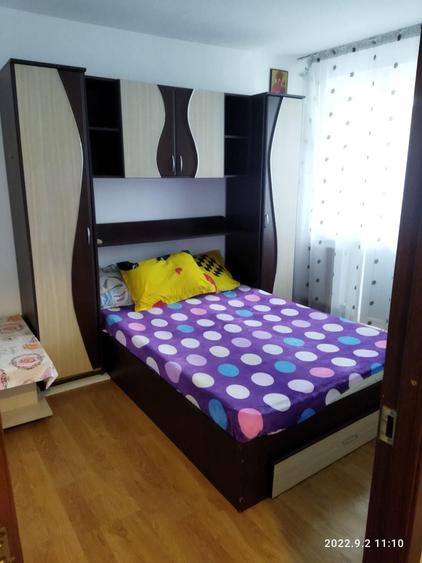 Apartament cu 2 camere decomandat în Precista
