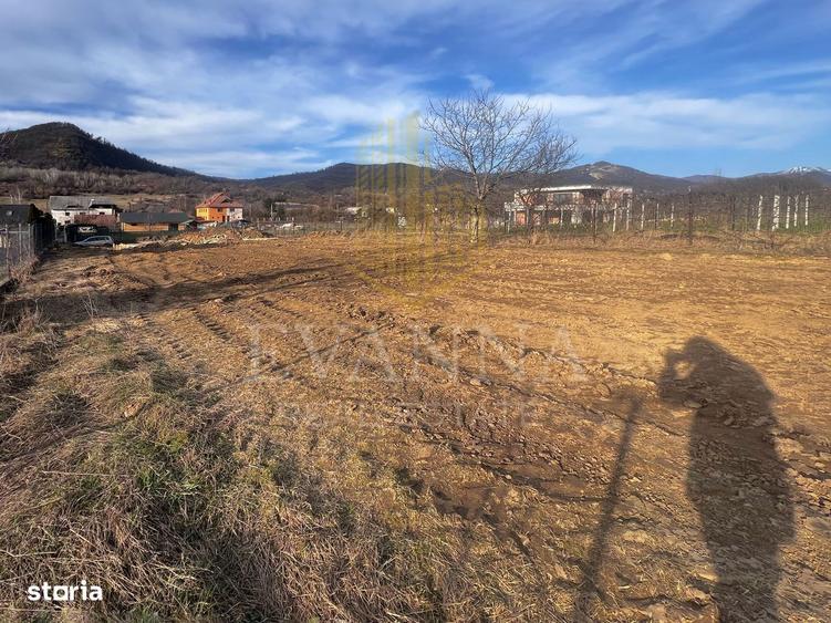 De vanzare 9 ari | intravilan | Tau?ii de Sus , Baia Sprie. - 1