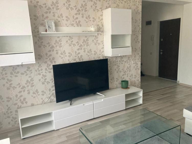 Inchiriez apartament cu 2 camere - 1