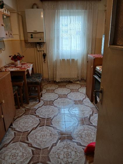 Vand apartament cu 4 camere - 3