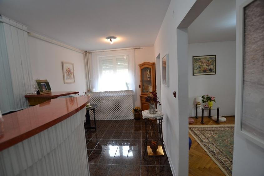 Langa Facultatea de Medicina, ideal investitie - 11