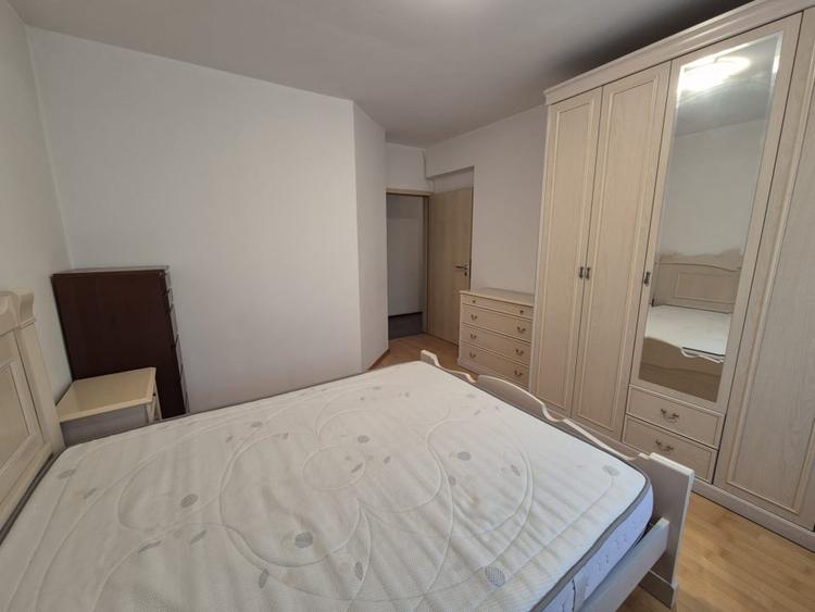 Apartament 3 camere Central - zona Sfanta Vineri, etaj 2, terasa - 12