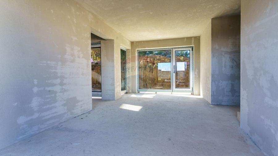 Vilă in constructie, locatie excelenta, Comision 0% - 8