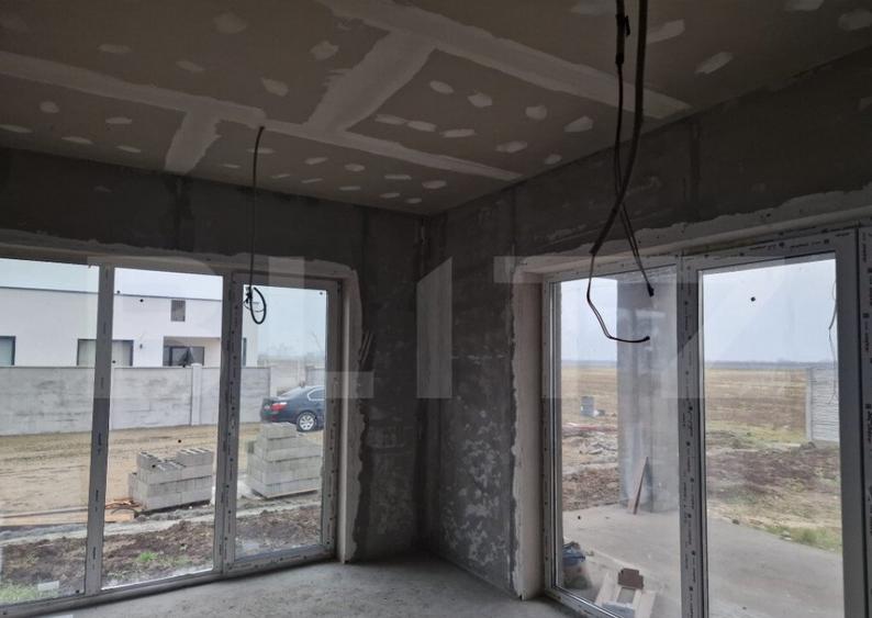 Locuin?a ideala pentru familie Casa cu 4 camere in S - 6