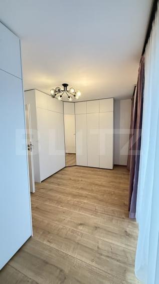 Apartament tip vila  cu 5 camere si curte in zona Tractorul - 8
