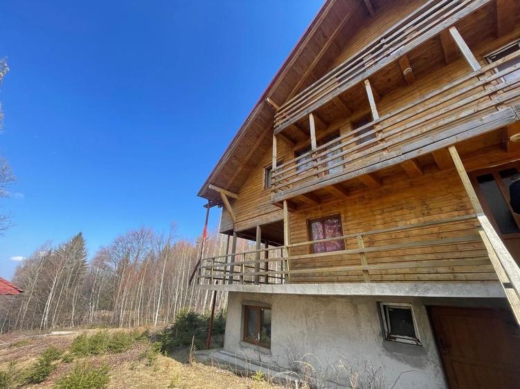 Casa/Pensiune turistica de vanzare |  5 dormitoate cu baie proprie - 1