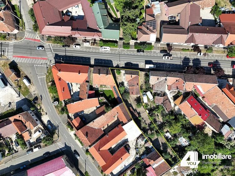 Casă cu 3 camere cu Teren 749 Mp în Central