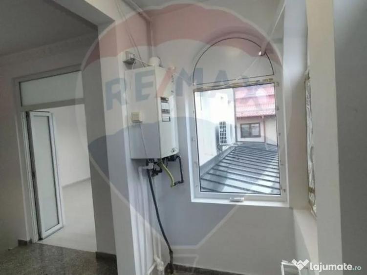 Spa?iu de birouri central - Vila 323 mp - Ideal sediu f... - 8