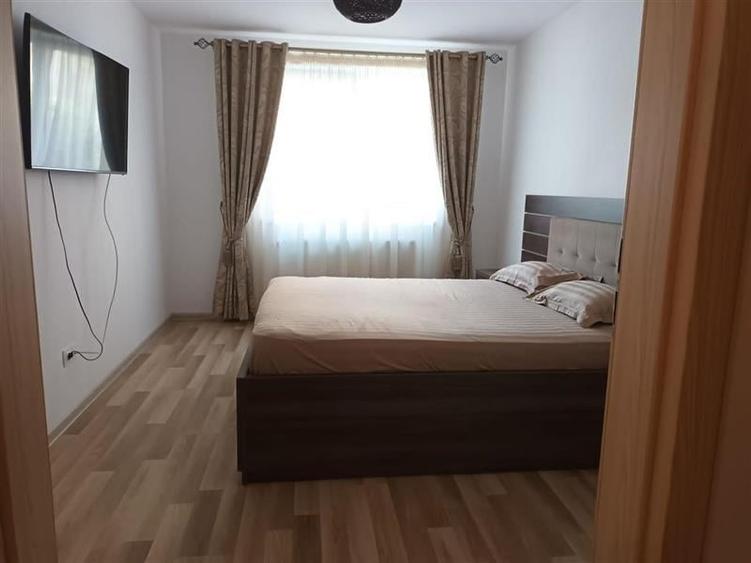 Complex Urban, Tractorul - 2