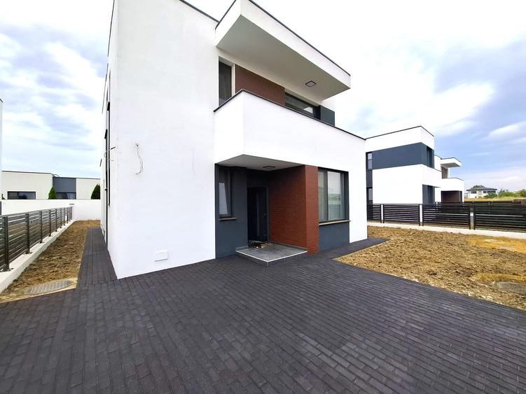 Casă P+1 din cărămidă, modernă  (2025) - 2